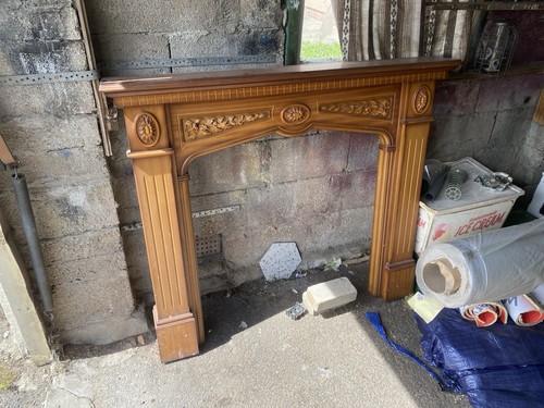 Traditional carved floral - traditional,